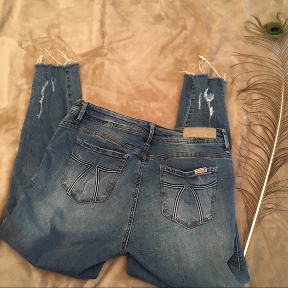 Seven7 Distressed Legging Jeans Size 14 - Picture 2 of 7